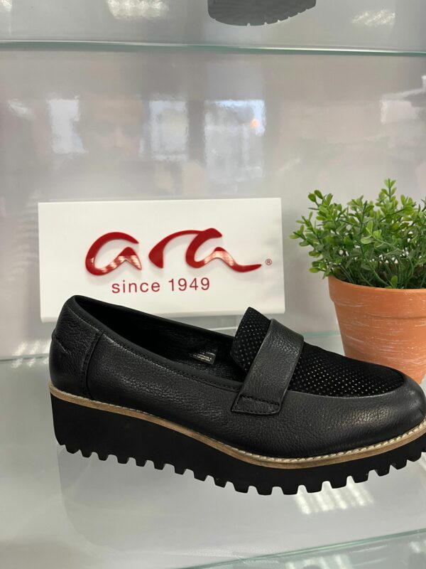 Ara Black Shoe