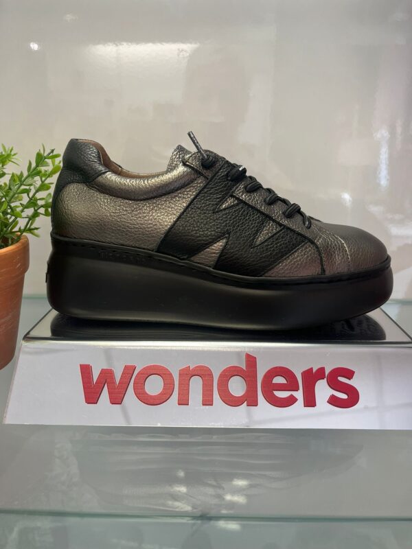 Wonders Gunmetal Trainer