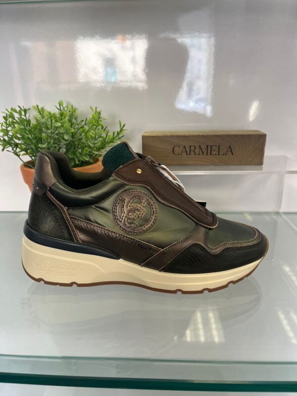 Carmela Kaki