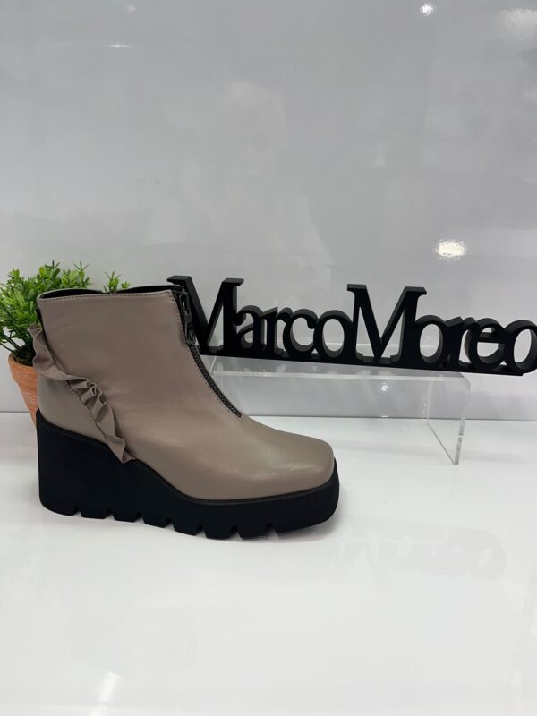 Marco Moreo Beige