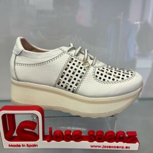 Jose Saenz White with detail