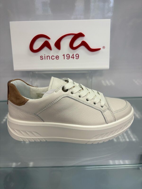 Ara Cream