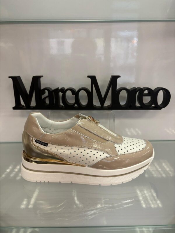 Marco Moreo Cream/Gold front Zip detail