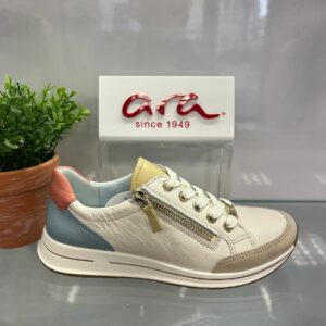 Ara Multicolour