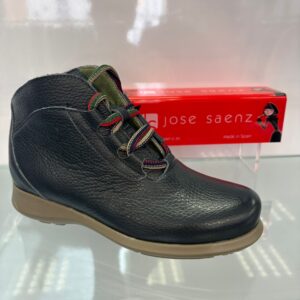 Jose Saenz Navy boot